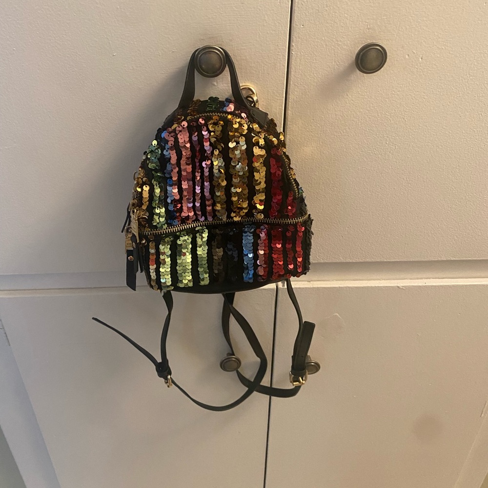 Mini Steve Madden backpack. Perfect condition. Used one time.